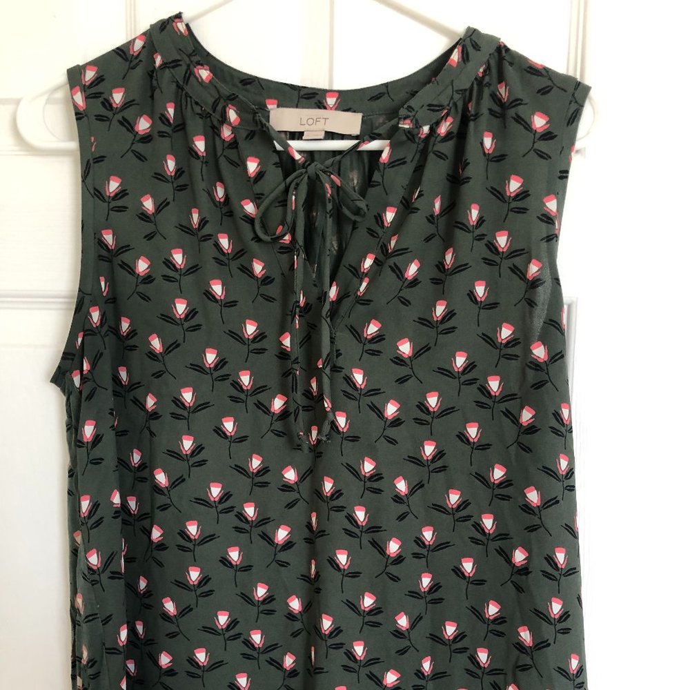 Loft Sleeveless Blouse, M